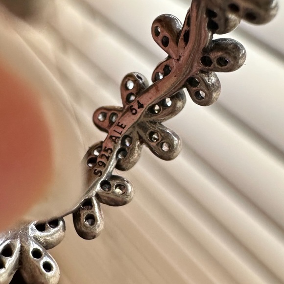 PANDORA Dazzling Daisy Meadow Ring Size 7 190934CZ - 54 - Picture 3 of 3